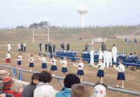 football1.jpg (114603 bytes)