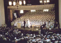 graduation6.jpg (160227 bytes)